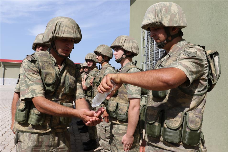 Mehmetçik bayramda nöbette