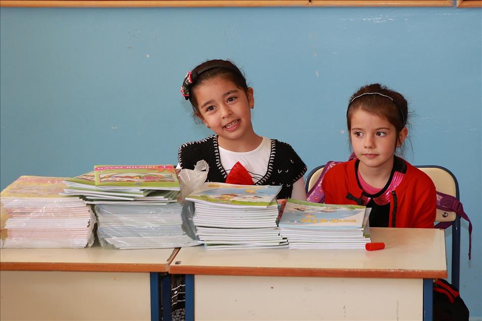 Okullarda ilk ders zili çaldı

