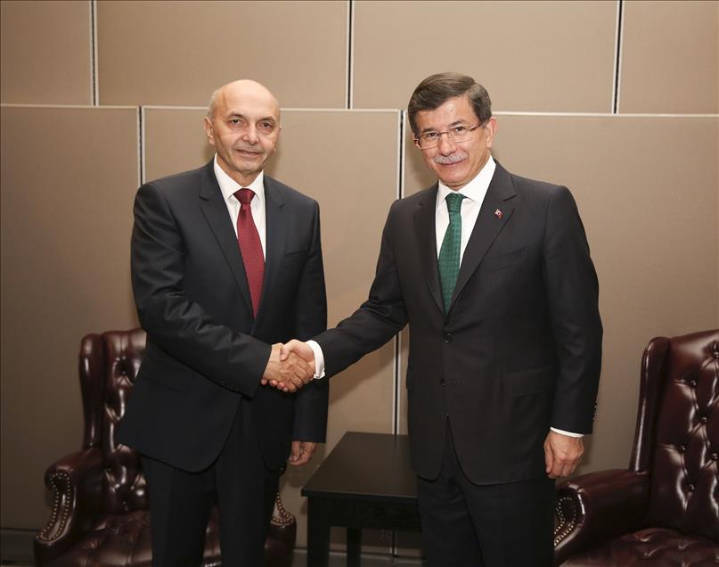 Başbakan Ahmet Davutoğlu - Kosova Başbakanı İsa Mustafa 