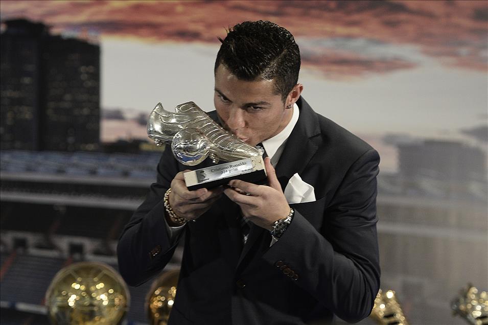 Real Madrid pay tribute to Cristiano Ronaldo