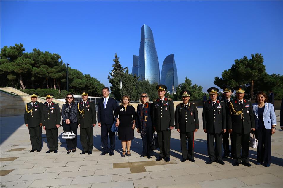Genelkurmay Başkanı Akar Azerbaycan'da