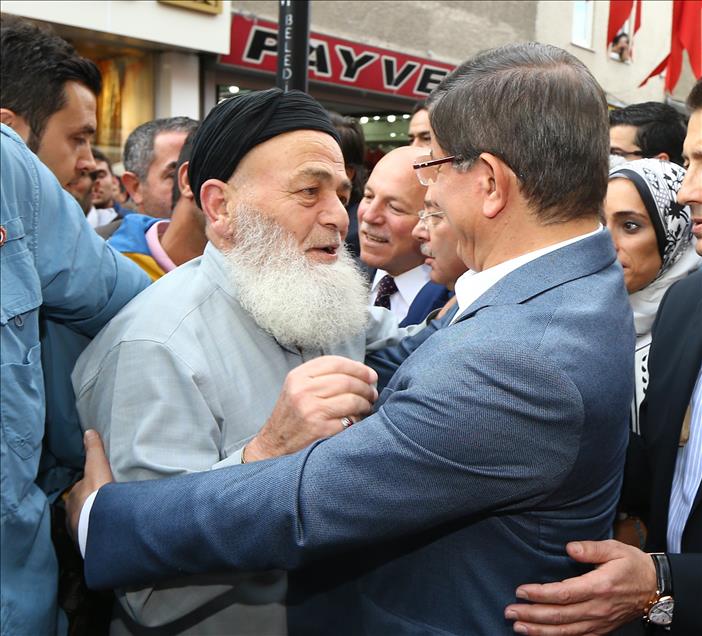 Başbakan Davutoğlu Erzurum'da