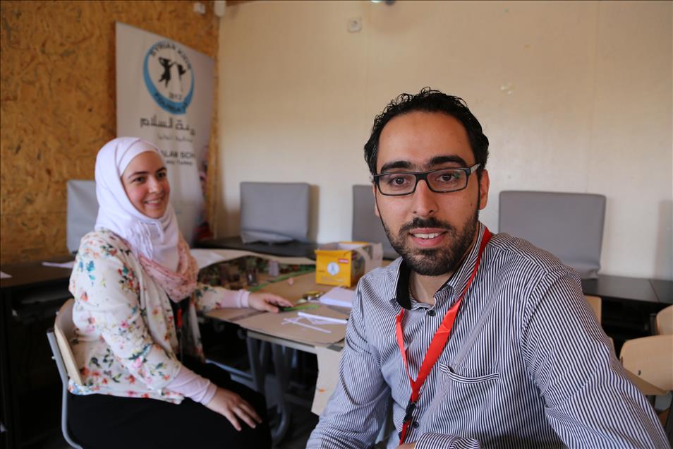 Suriyeli gençler ülkelerinin inşası için eğitim alıyor