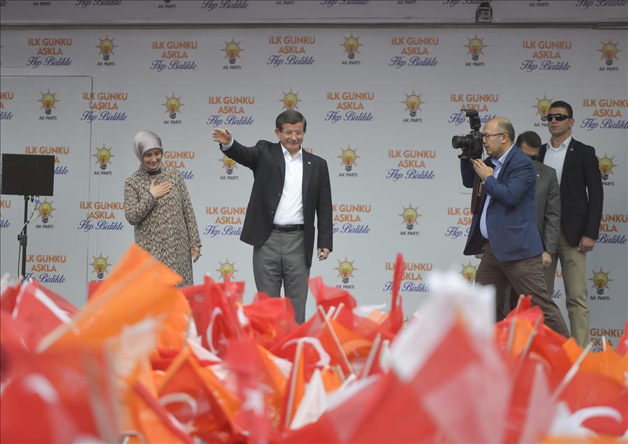 Başbakan Davutoğlu Van'da