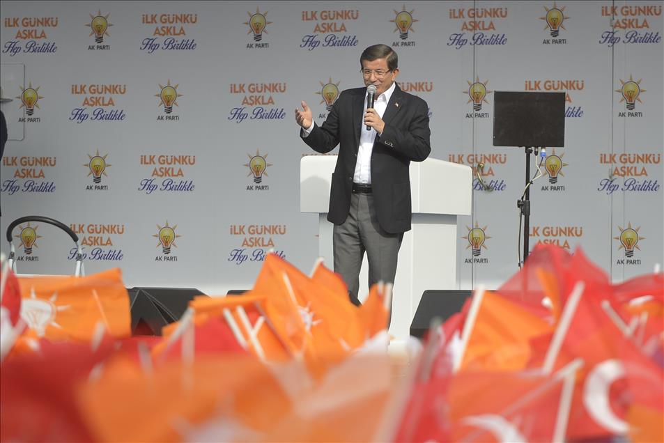Başbakan Davutoğlu Van'da
