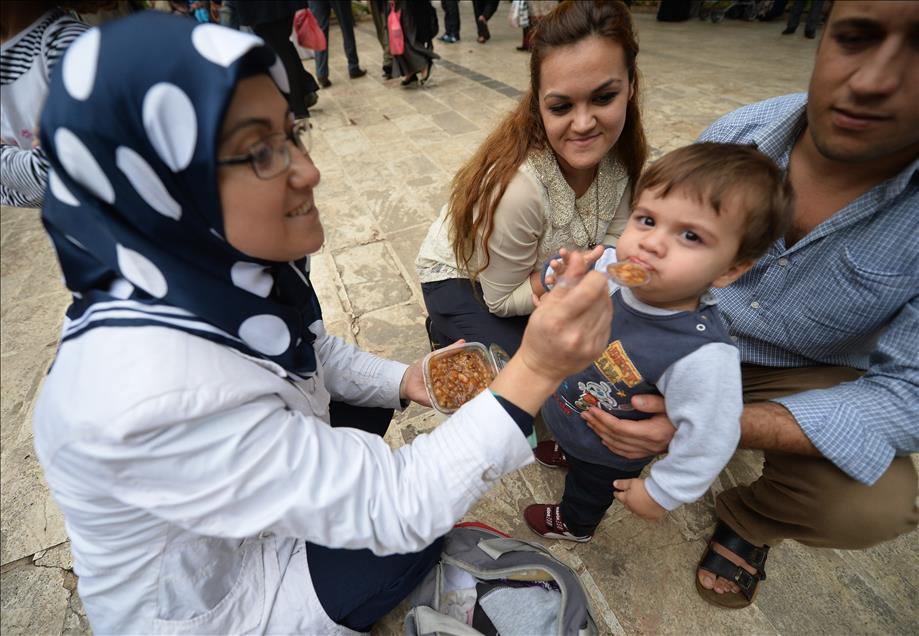 "Peygamberler şehri"nde aşure ikramı