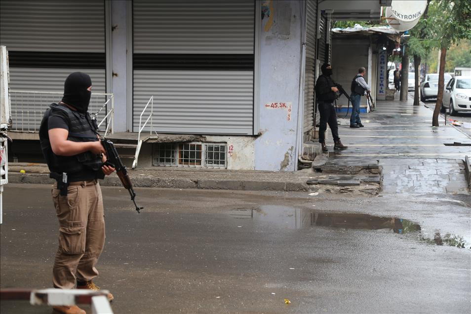Diyarbakır'da terör örgütü DAEŞ operasyonu