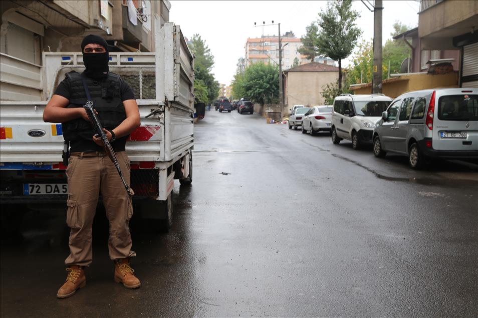 Diyarbakır'da terör örgütü DAEŞ operasyonu