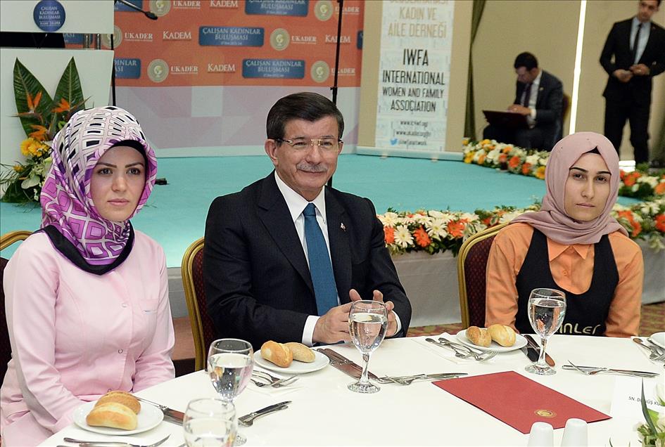 Başbakan Davutoğlu İstanbul'da
