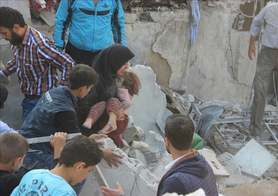 Halep'te sivil yerleşim yerine saldırı