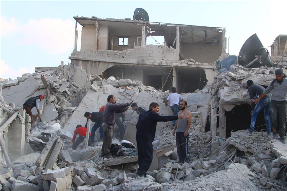 Halep'te sivil yerleşim yerine saldırı