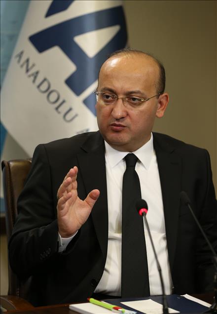 Başbakan Yardımcısı Akdoğan, AA'da