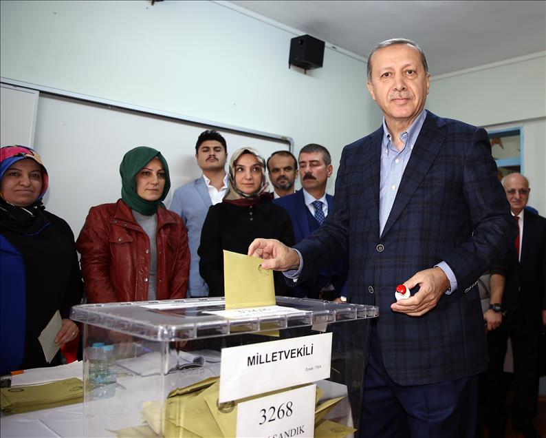 Cumhurbaşkanı Erdoğan oyunu kullandı