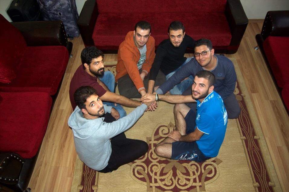 Savaş mağduru Suriyeli üniversitelilerin okuma azmi