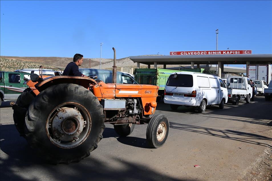 Cilvegözü Sınır Kapısı  Suriyelilerin 'umut kapısı' oldu