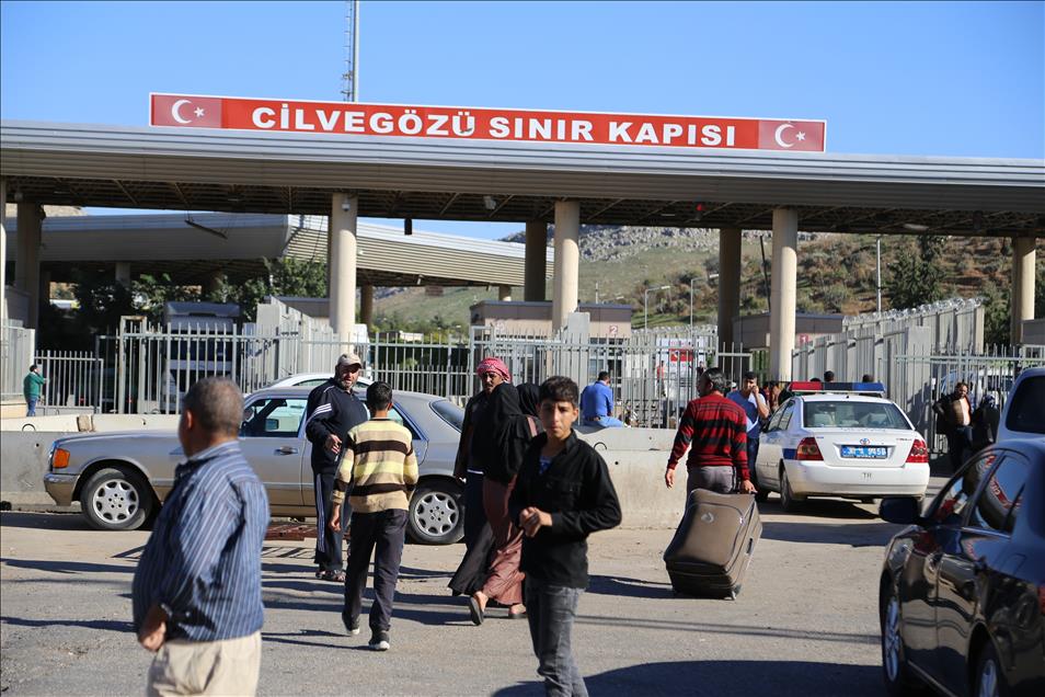 Cilvegözü Sınır Kapısı  Suriyelilerin 'umut kapısı' oldu