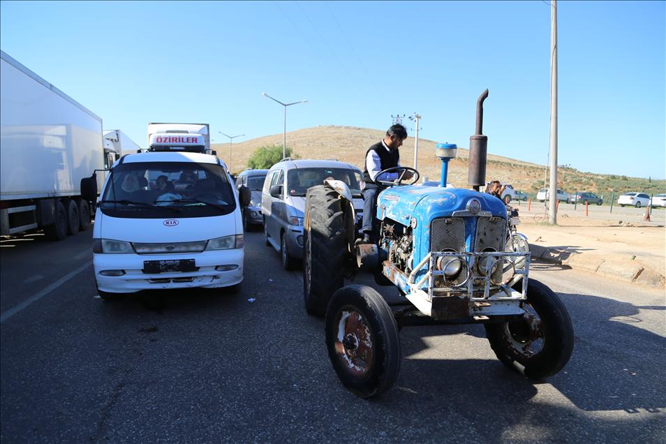 Cilvegözü Sınır Kapısı  Suriyelilerin 'umut kapısı' oldu