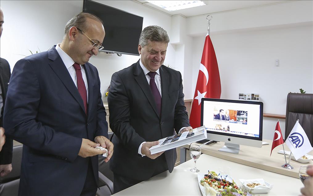 Başbakan Yardımcısı Akdoğan, AA'nın Üsküp ofisini açtı