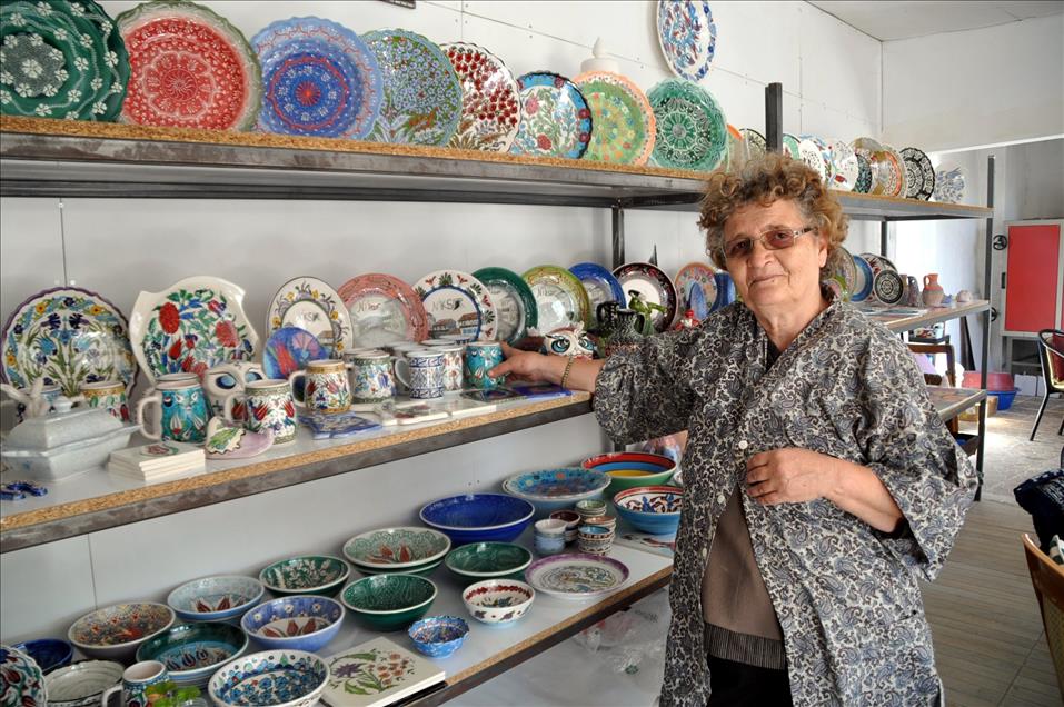 Tülay Hanım'ın çini işlemeleri ABD'de alıcı buluyor