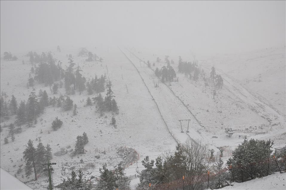 Kartalkaya'da kar yağışı