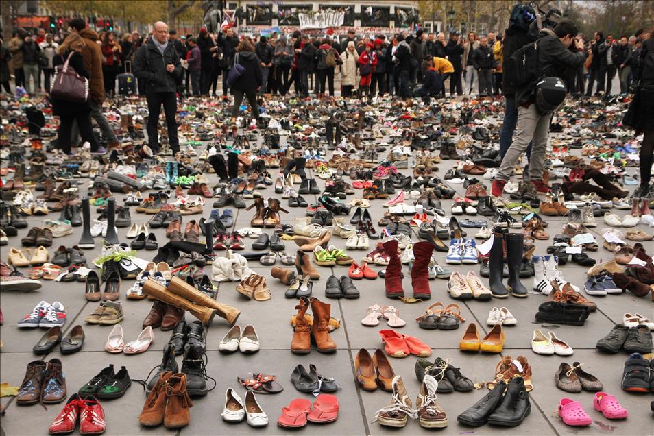 Paris'te COP21 gösterisi