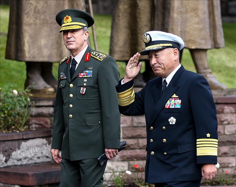 Japonya Genelkurmay Başkanı Oramiral Kawano, Orgeneral Akar'ı ziyaret etti