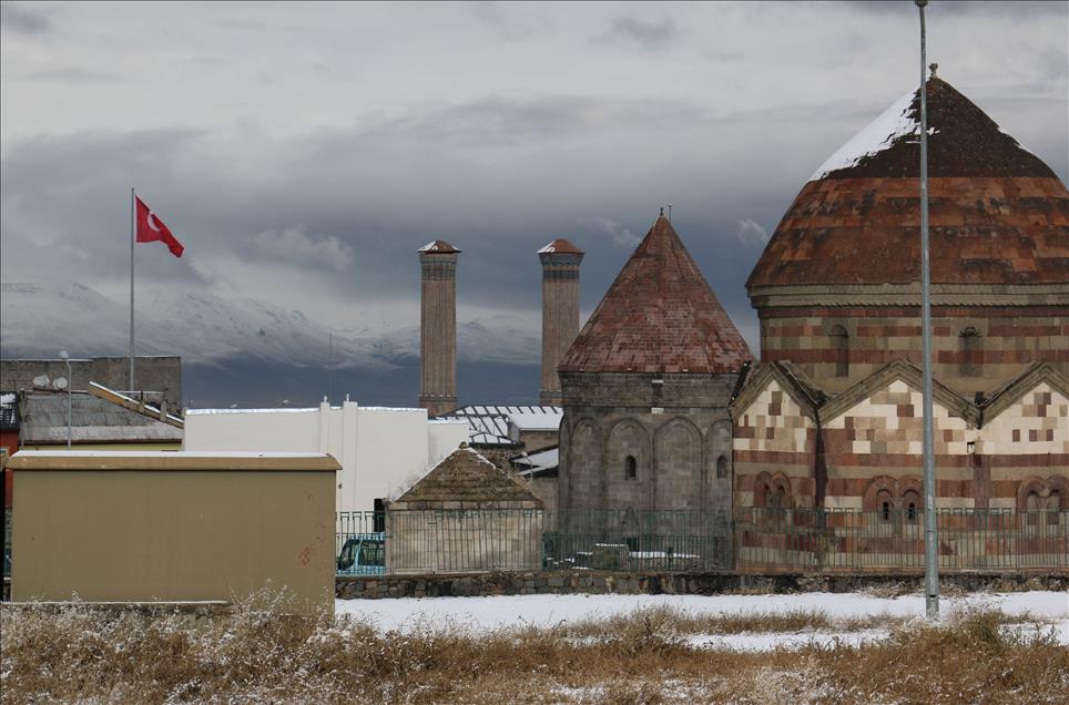 Erzurum'un tarihi eserleri gün yüzüne çıkartıldı