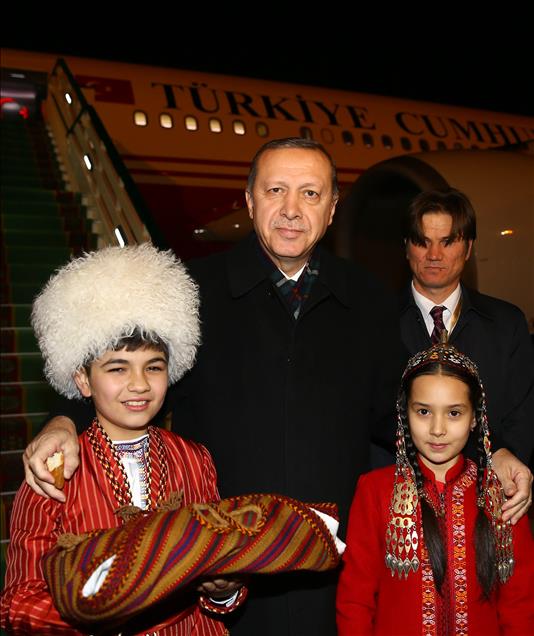 Cumhurbaşkanı Erdoğan Türkmenistan'da