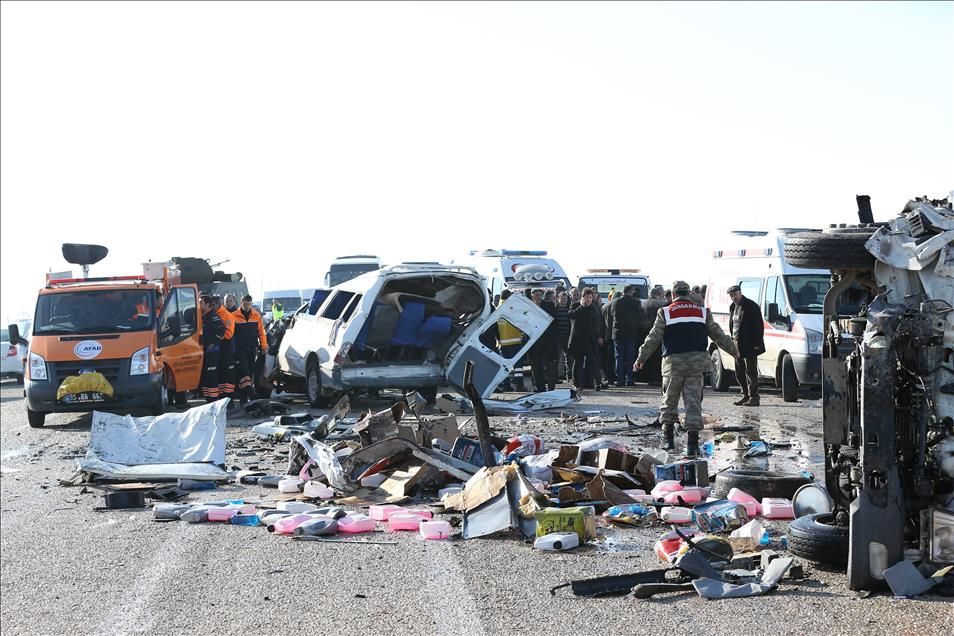 van daki trafik kazasi anadolu ajansi
