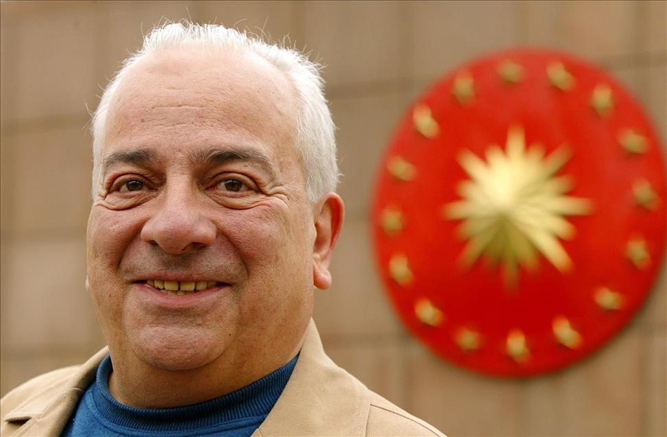 Sinema sanatçısı Zeki Alasya vefat etti