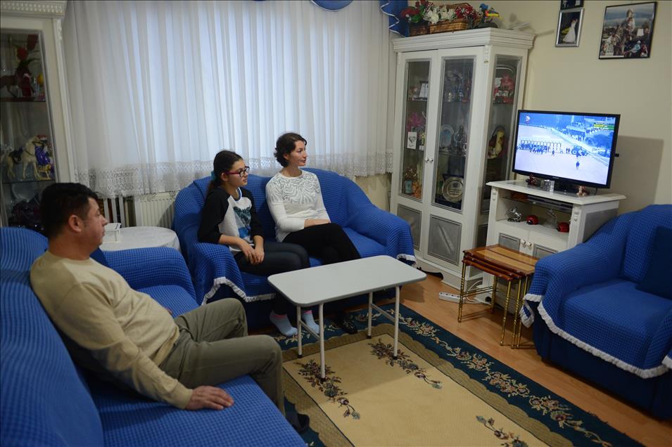 Yarış atlarının kadın antrenörü