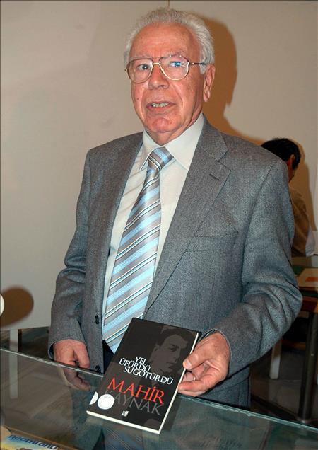 Mahir Kaynak hayatını kaybetti