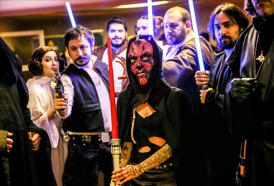 Star Wars ''Güç Uyanıyor''un özel gösterimi yapıldı