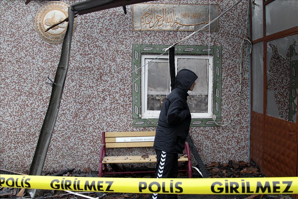 Keçiören Osmanlı Halk Pazarı'nda yangın