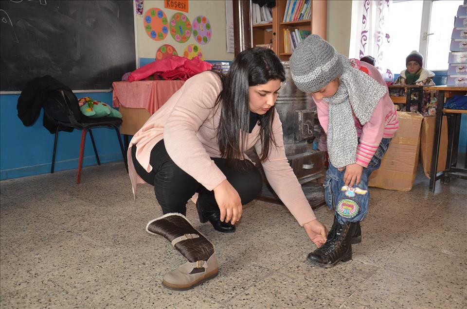 "Çalıkuşları" üşüyen çocukların umudu oldu