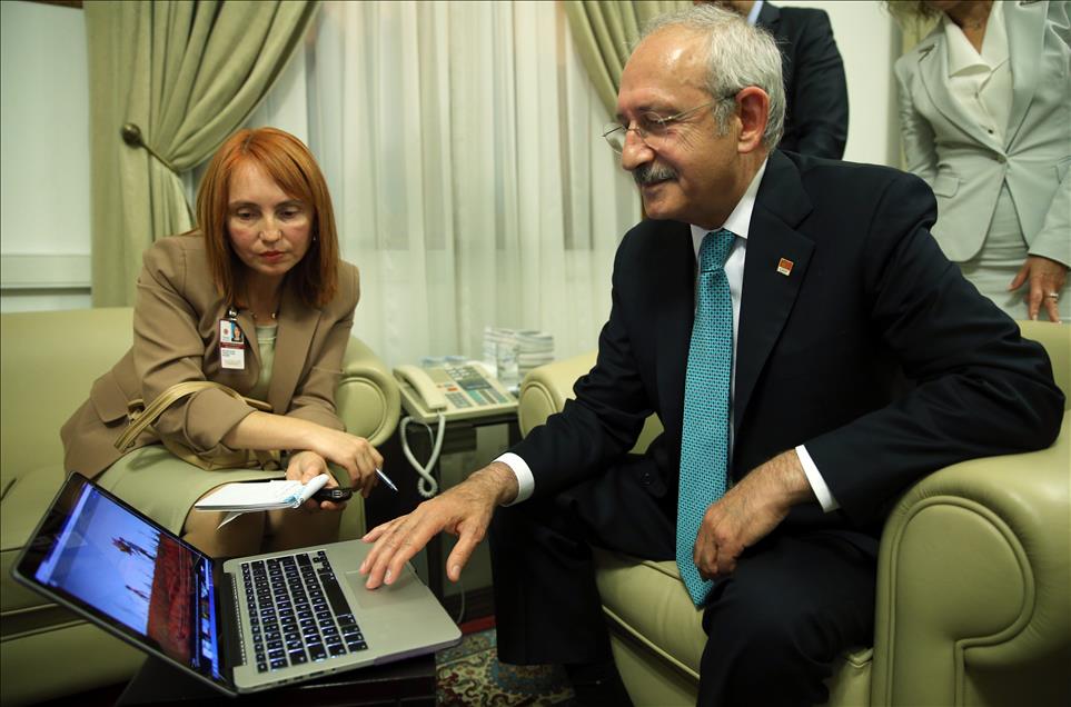 CHP Genel Başkanı Kılıçdaroğlu, AA'nın "Yılın Fotoğrafları" oylamasına katıldı