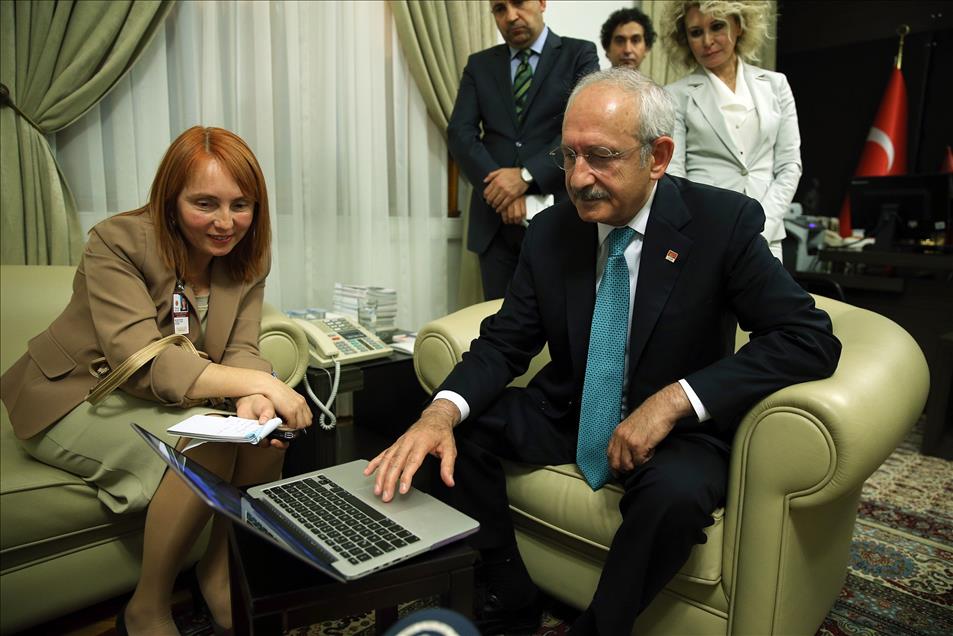 CHP Genel Başkanı Kılıçdaroğlu, AA'nın "Yılın Fotoğrafları" oylamasına katıldı