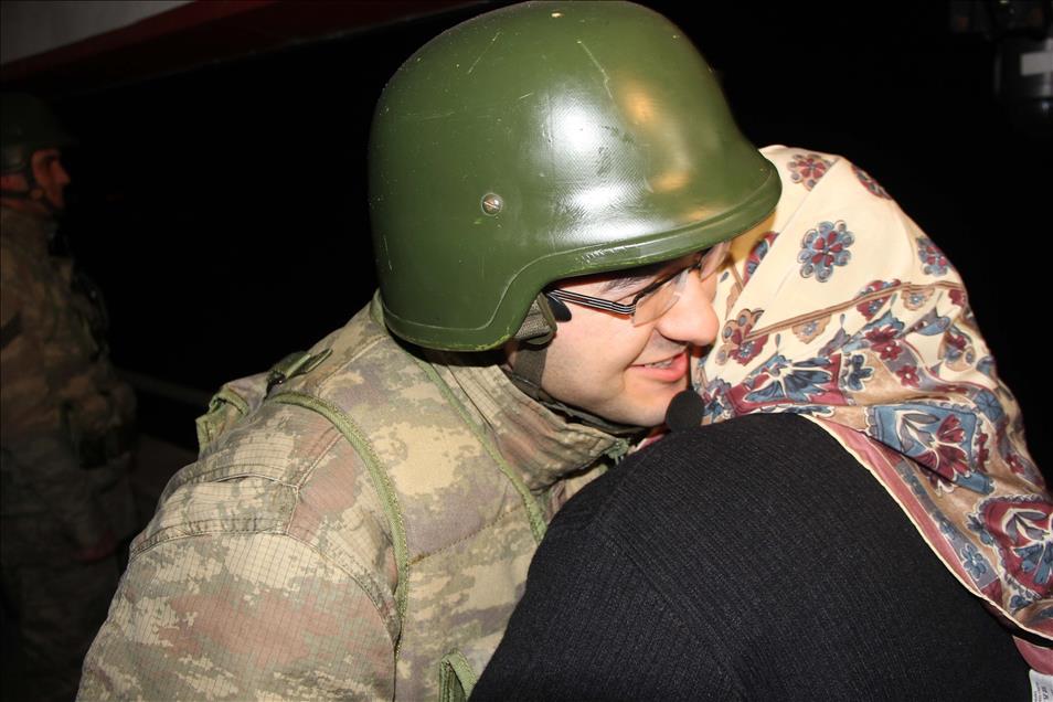 Suriye sınırındaki Mehmetçik'e "çifte" yılbaşı sürprizi