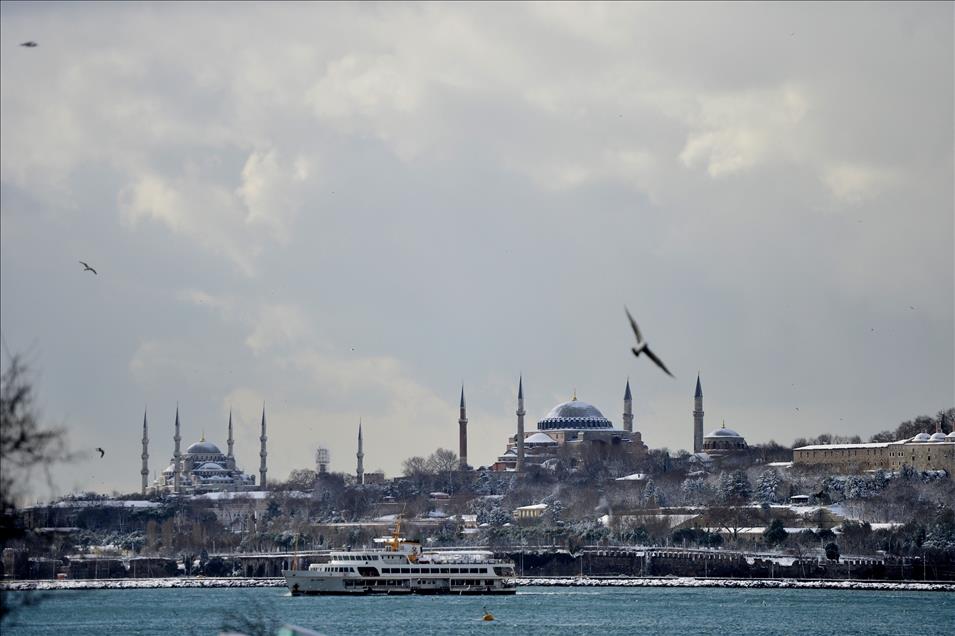 بارش برف در استانبول