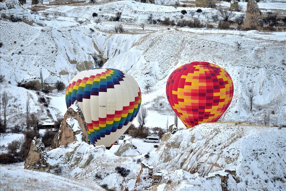 Kapadokya’da eksi 16 derecede balon keyfi