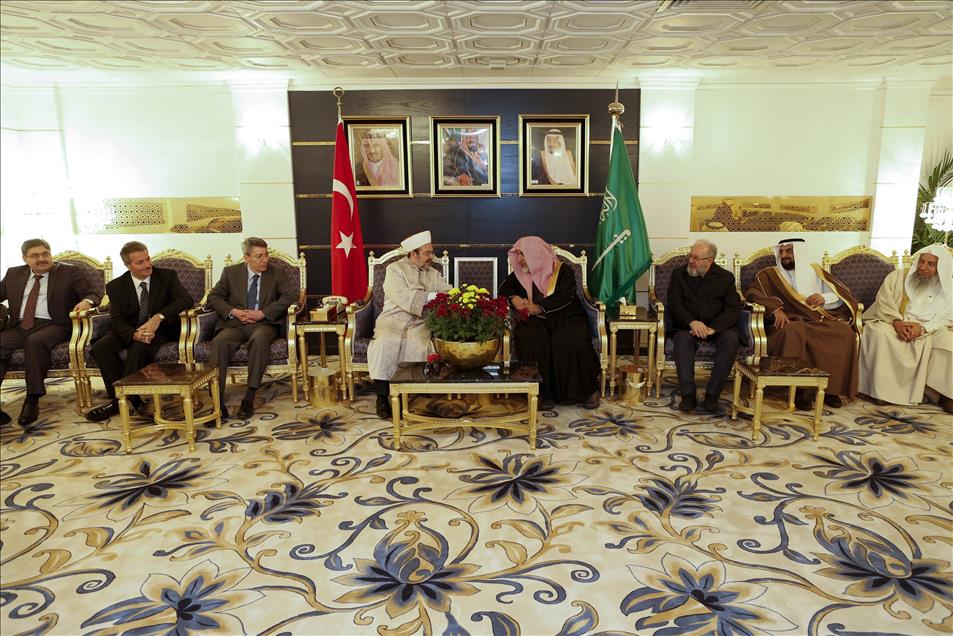 Diyanet İşleri Başkanı Görmez Suudi Arabistan'da