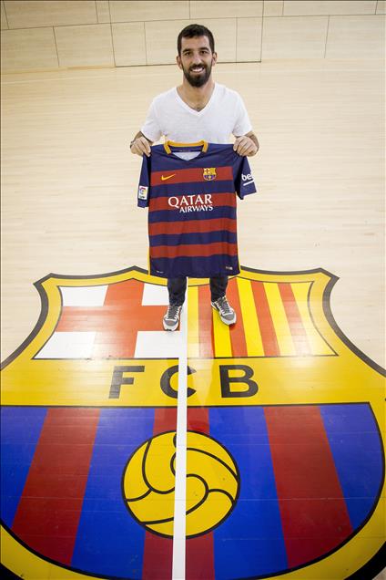 Aleix Vidal and Arda Turan photo session in Spain