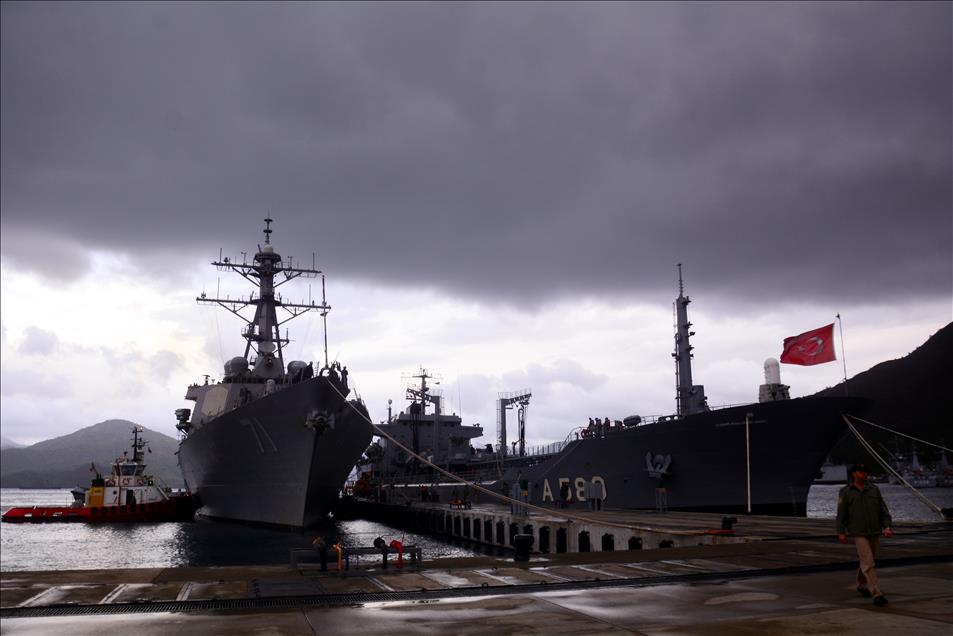 ABD savaş gemisi USS Ross 71 Marmaris'e geldi