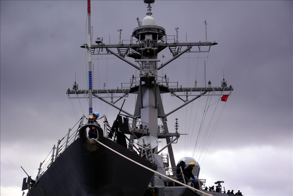 ABD savaş gemisi USS Ross 71 Marmaris'e geldi