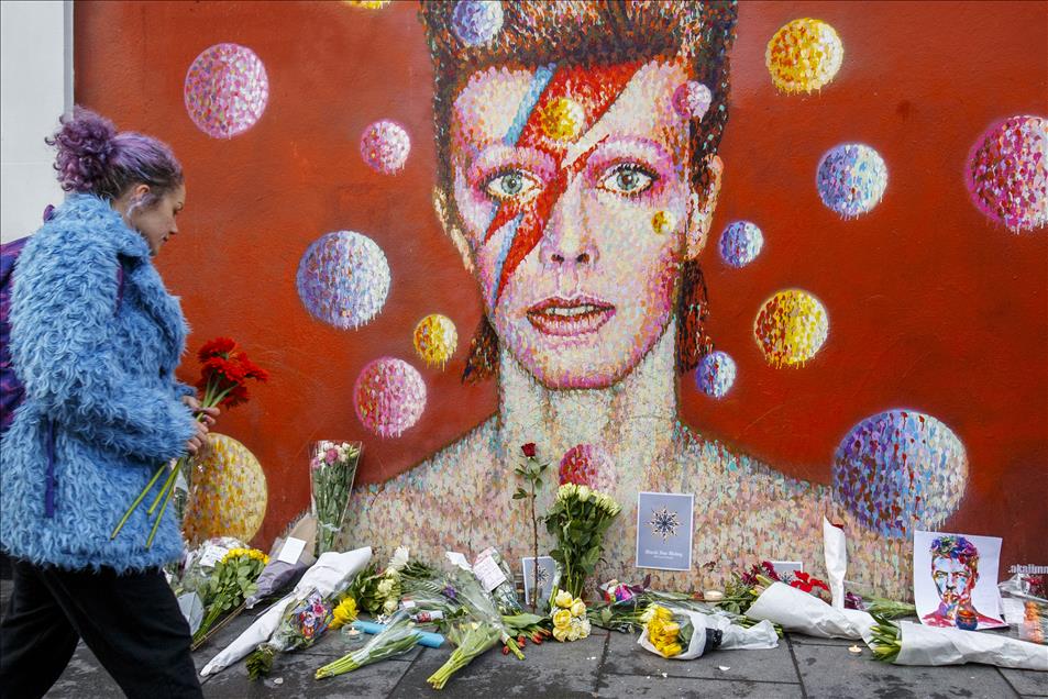David Bowie mural in London