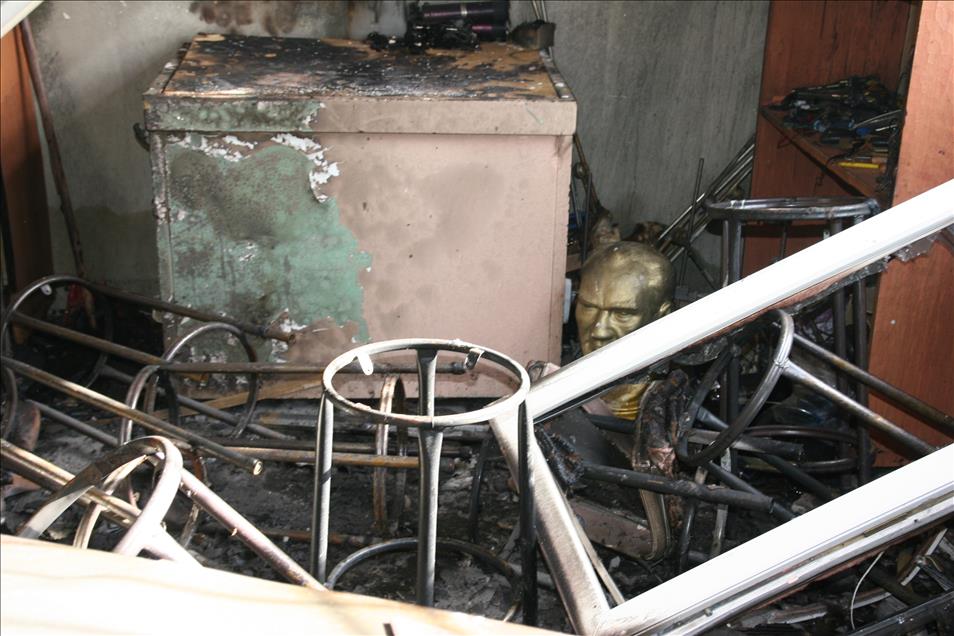 Diyarbakır'da okulun teröristlerce ateşe verilmesi