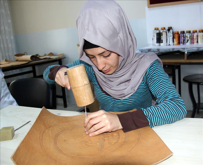 Deriye hayat veriyorlar
