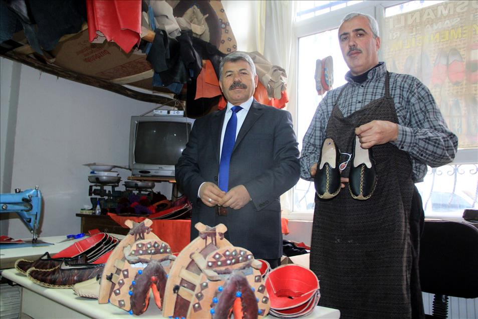 Halk oyunları ekiplerinin yemenileri Adıyaman'dan