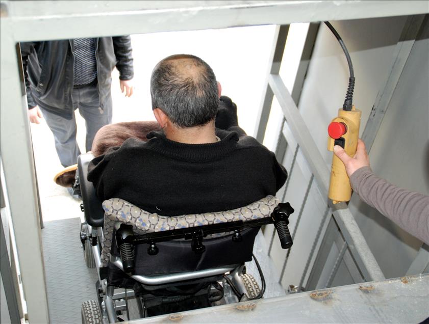 ALS hastası için belediyeden asansör