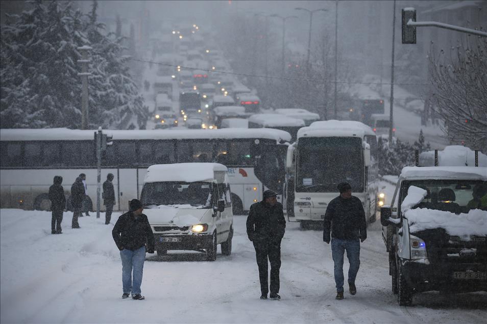 Ankara'da kar yağışı